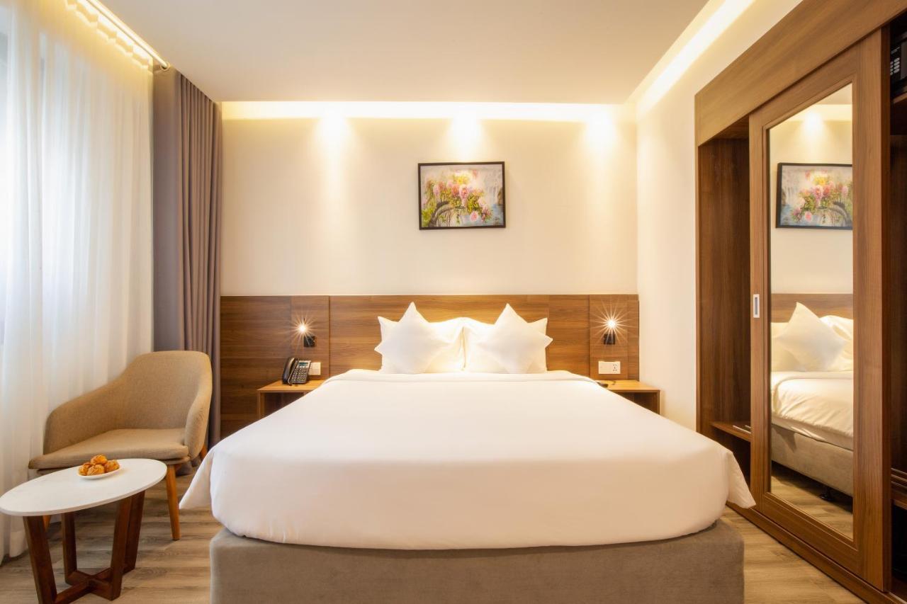 Merlot Hotel Nha Trang Exterior foto